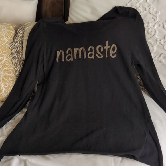 Subtle Luxury "Namaste" Super Soft Black Lightweight Sweater - Picture 3 of 10